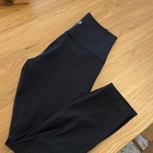 Like new cropped Lulu leggings